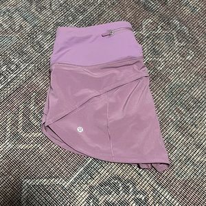 Lululemon 2.5” Speed Up Shorts
